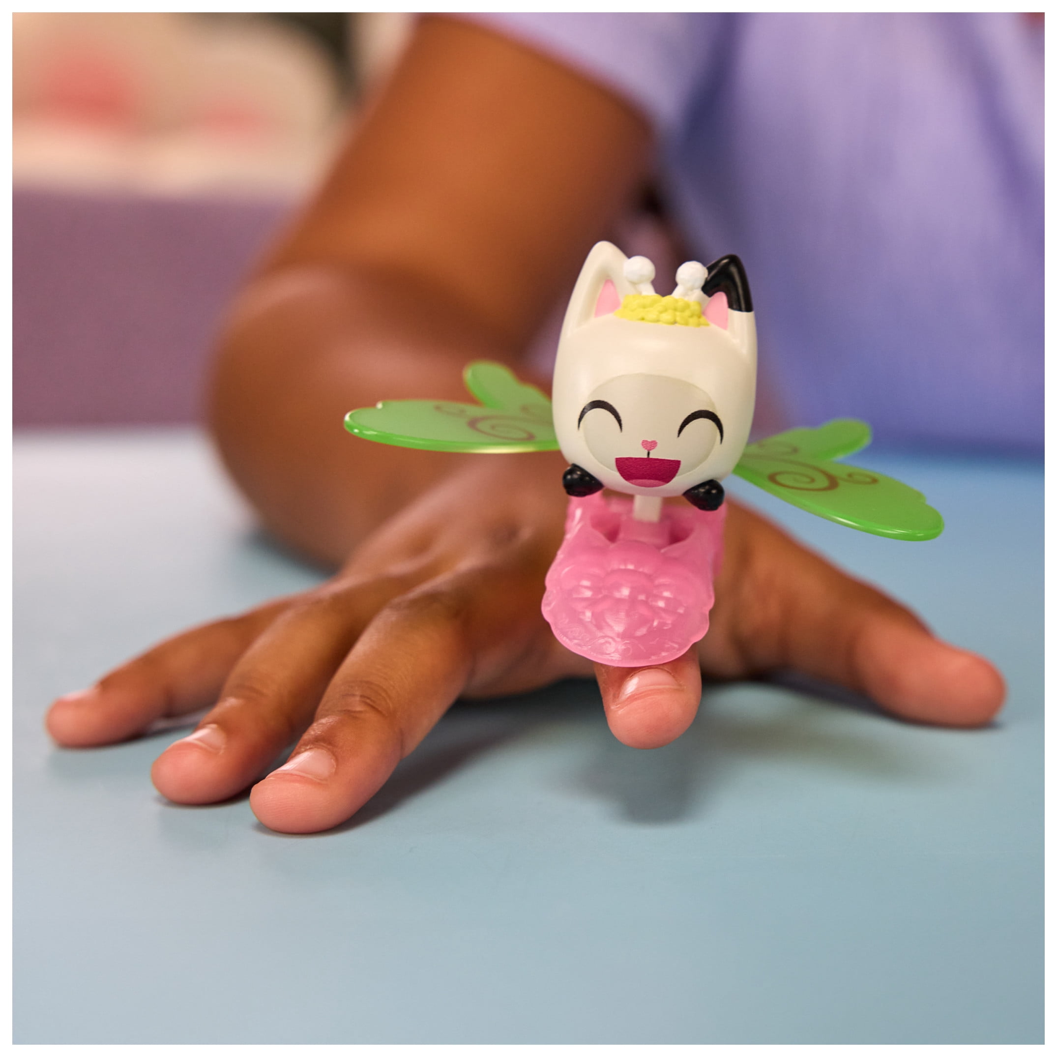 Gabby's Dollhouse Fairylandia, Kitty Fairy & Pandy Paws Flutter-riffic Fairy Rings 2-Pack, For Ages 3 and up