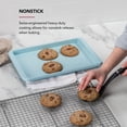 thumbnail image 3 of Bandeja para hornear KitchenAid con agua mineral antiadherente, 23 x 33 cm, 3 of 7