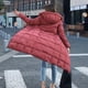 thumbnail image 3 of Chaqueta acolchada de algodón de plumón largo y grueso para mujer, de invierno, muy larga, hasta la rodilla, impermeable, resistente al viento, de corte ajustado, 3 of 6