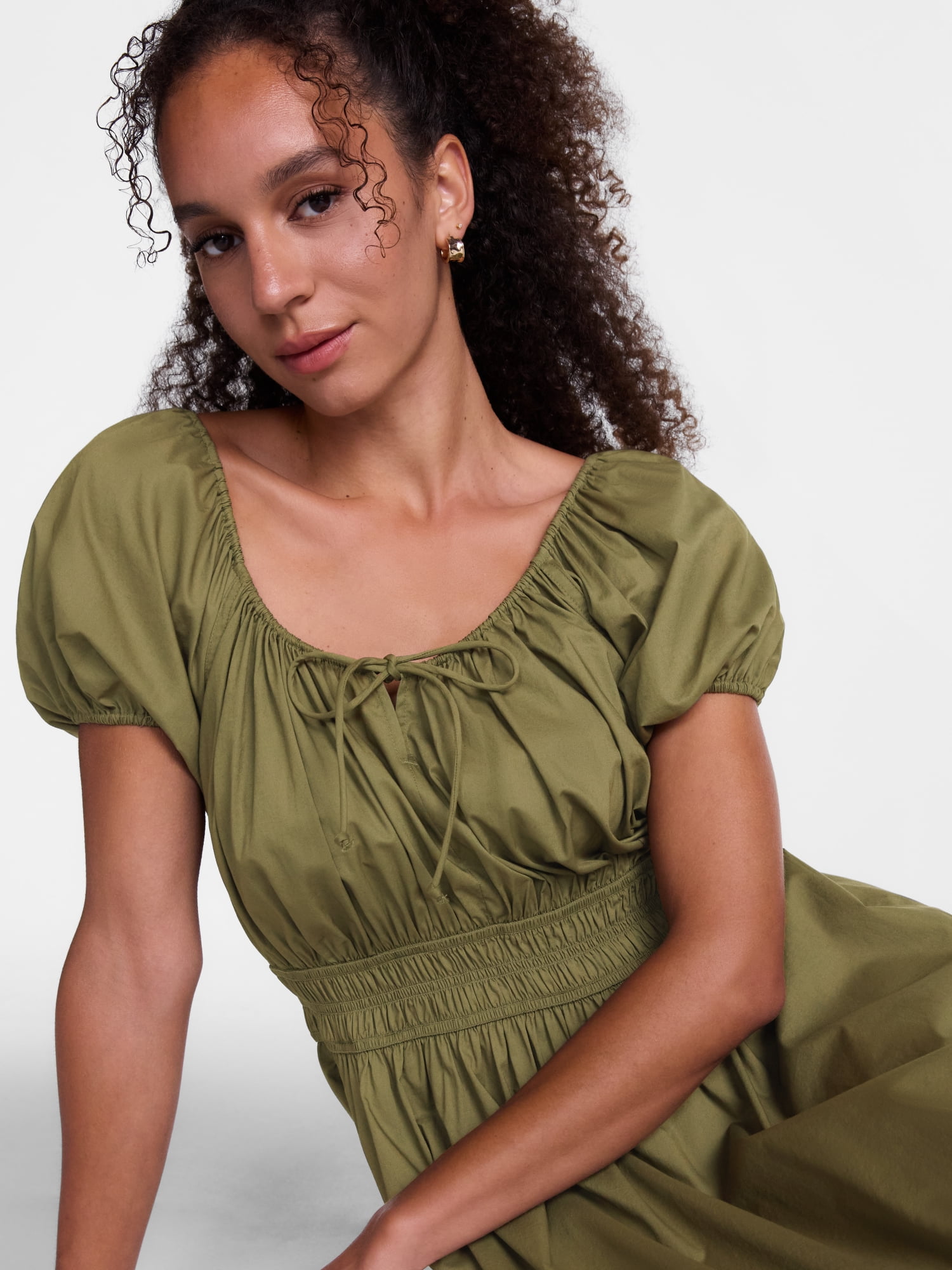 Scenario Women's and Women's Plus Smocked Waist Peasant Midi Dress with Puff Sleeves, Sizes XS-4X