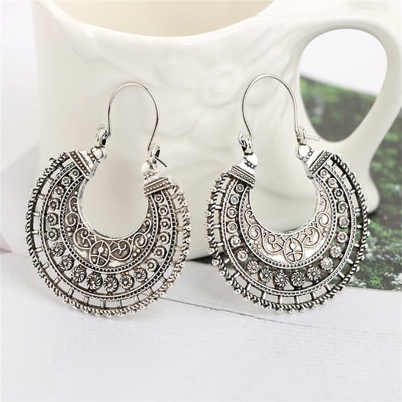 PONPRNGY Boho Antique Carved Flower Dangle Drop Earrings for Women Vintage Handmade Hollowed Antiqued Floral Shaped Geometric Gold Silver Plated Hoop Earrings for Ethnic Style Jewelry Gifts