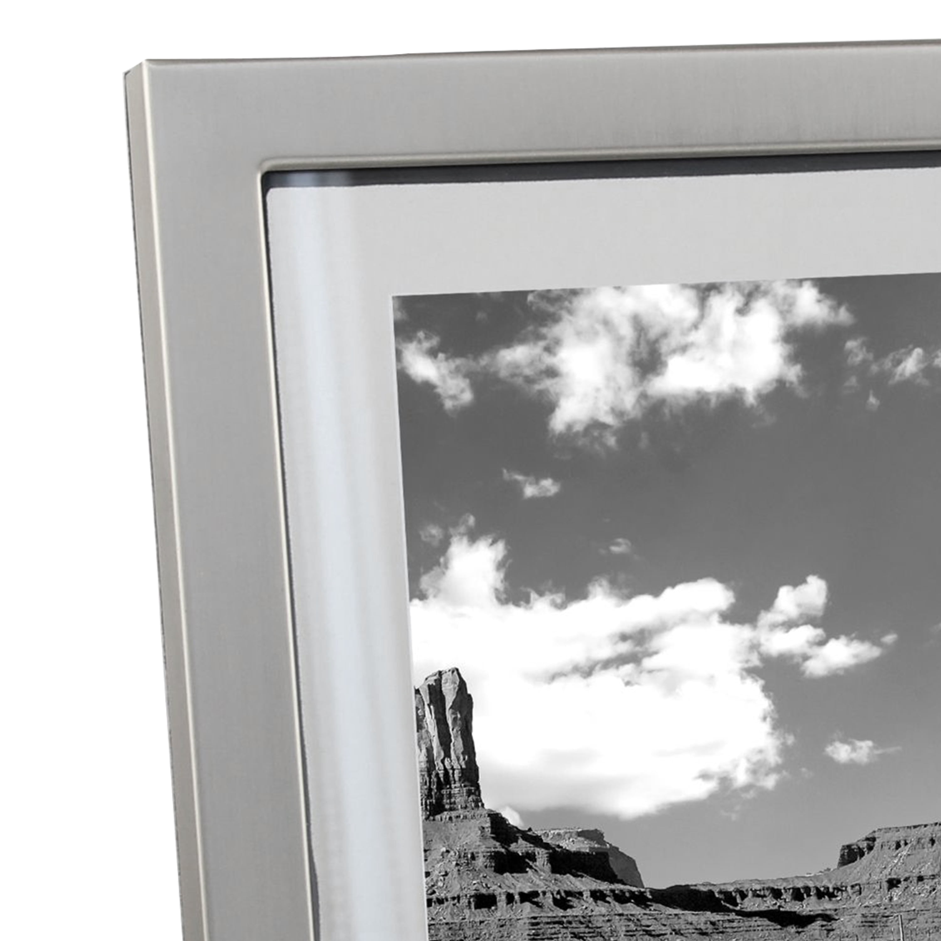 Better Homes & Gardens 5" x 7" Rectangle Metal Tabletop Floating Picture Frame, Silver