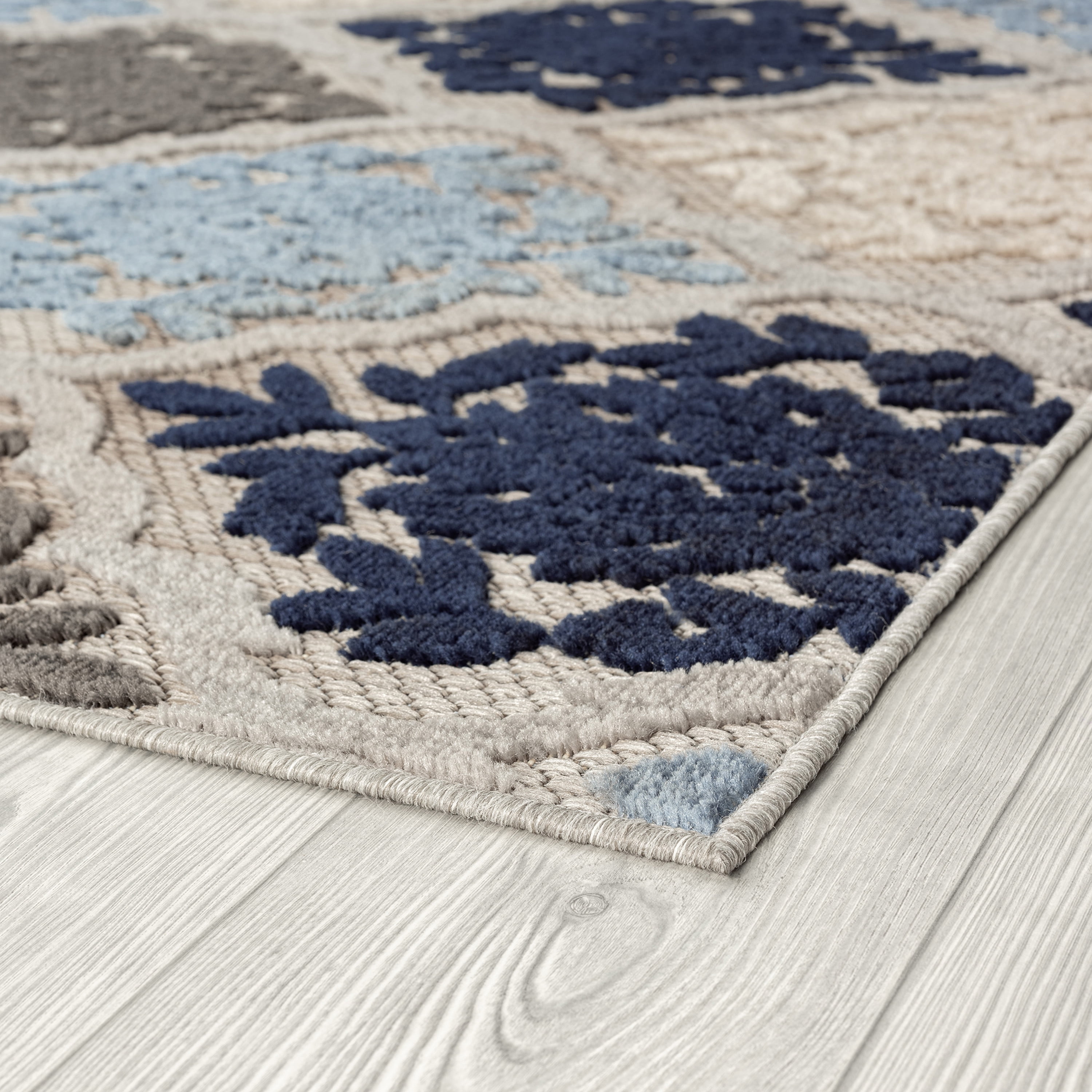 Oasis Modern Medallion Blue and Cream Polypropylene Indoor Outdoor Area Rug, 8'x10' Rectangle