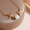 thumbnail image 1 of Tenande Venta caliente Color plata Hoja grande Perla simulada Gotas de agua Collares amp; Colgantes para mujer Accesorios de joyería Collier Tan Jianjun unisex, 1 of 2