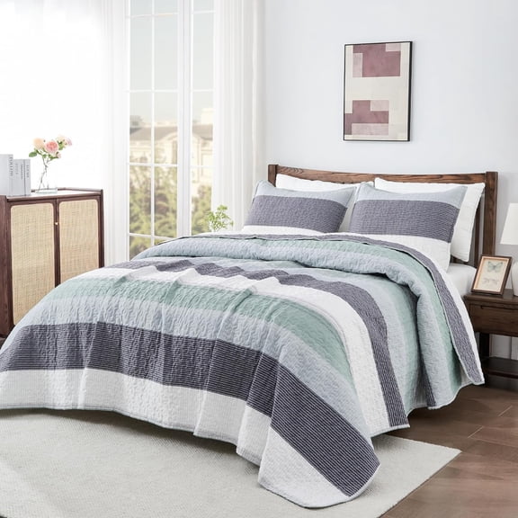 Queen Quilt Bedding Set Sage Green, 3 Pieces Patchwork Mint Green Striped Ultra Soft Lightweight Bedspreads, Coverlets Set with 2 Pillow Shams for All Seasons (90"x96")