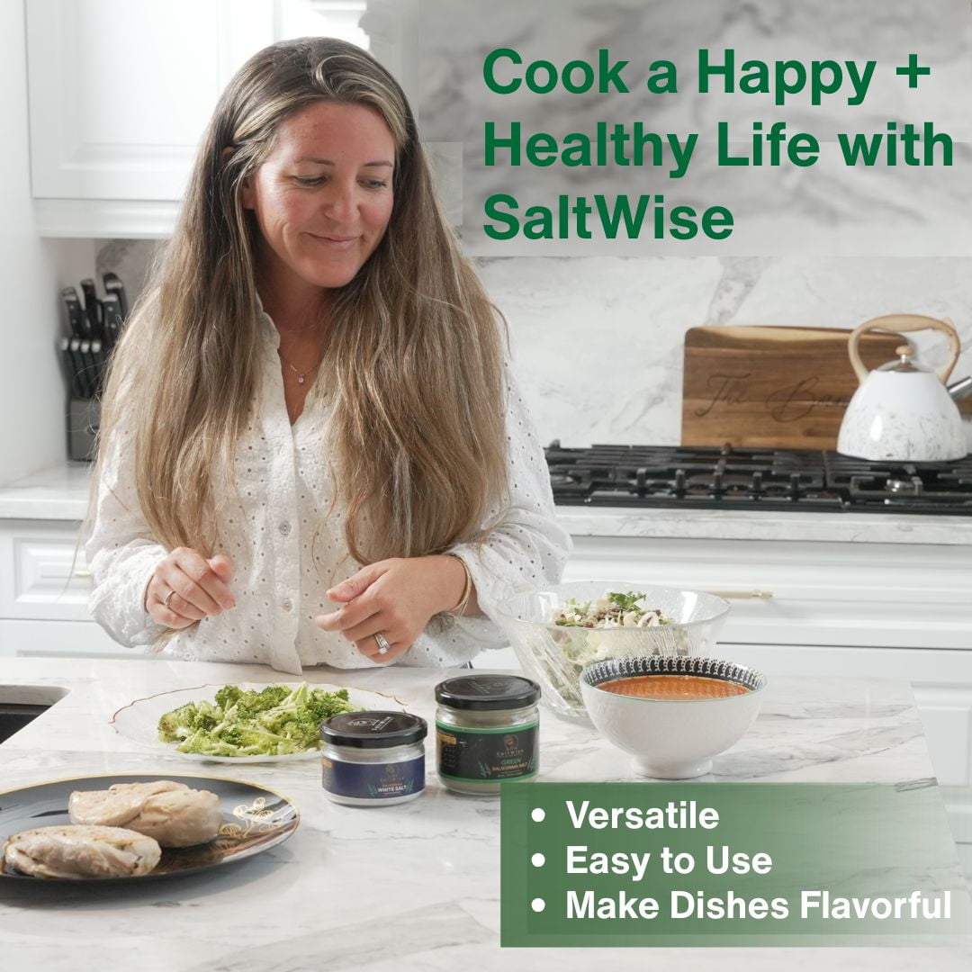 SaltWise Green & White Salicornia Salt Gift Set Low Sodium Plant Based Vegan 14.1 oz 400g Includes Gift Tote & Salt Shaker