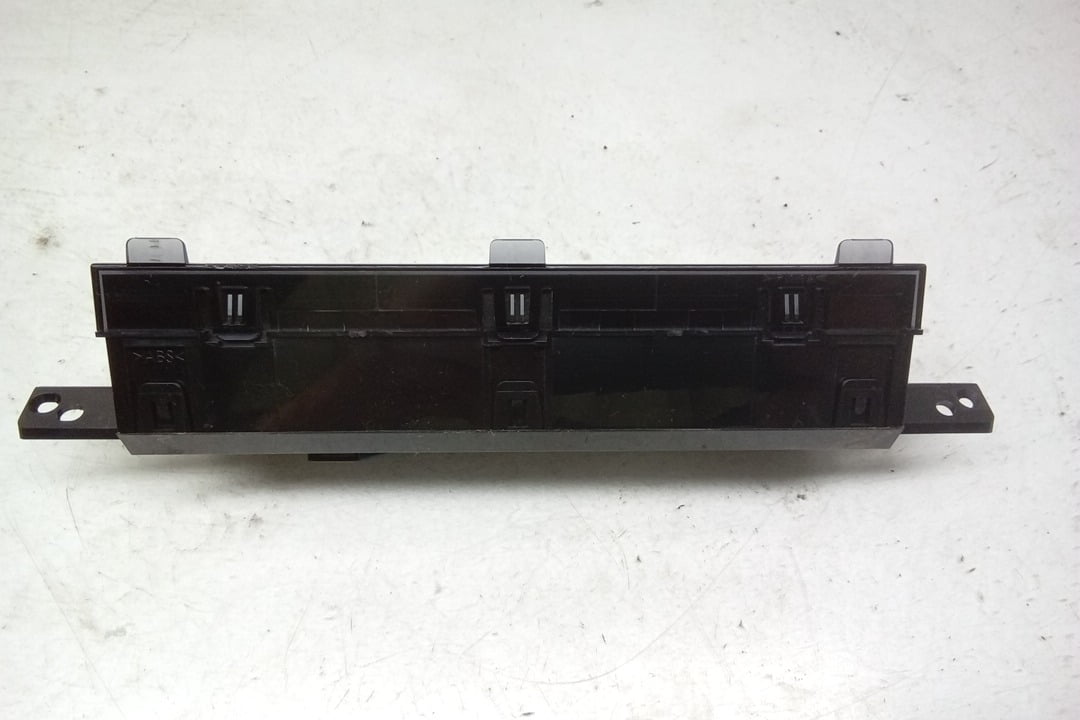 Pre-Owned 23 2023 Subaru XV Information Display Screen Clock and Temperature OEM - Verify Specific Vehicle Fitment In Description - (Good)