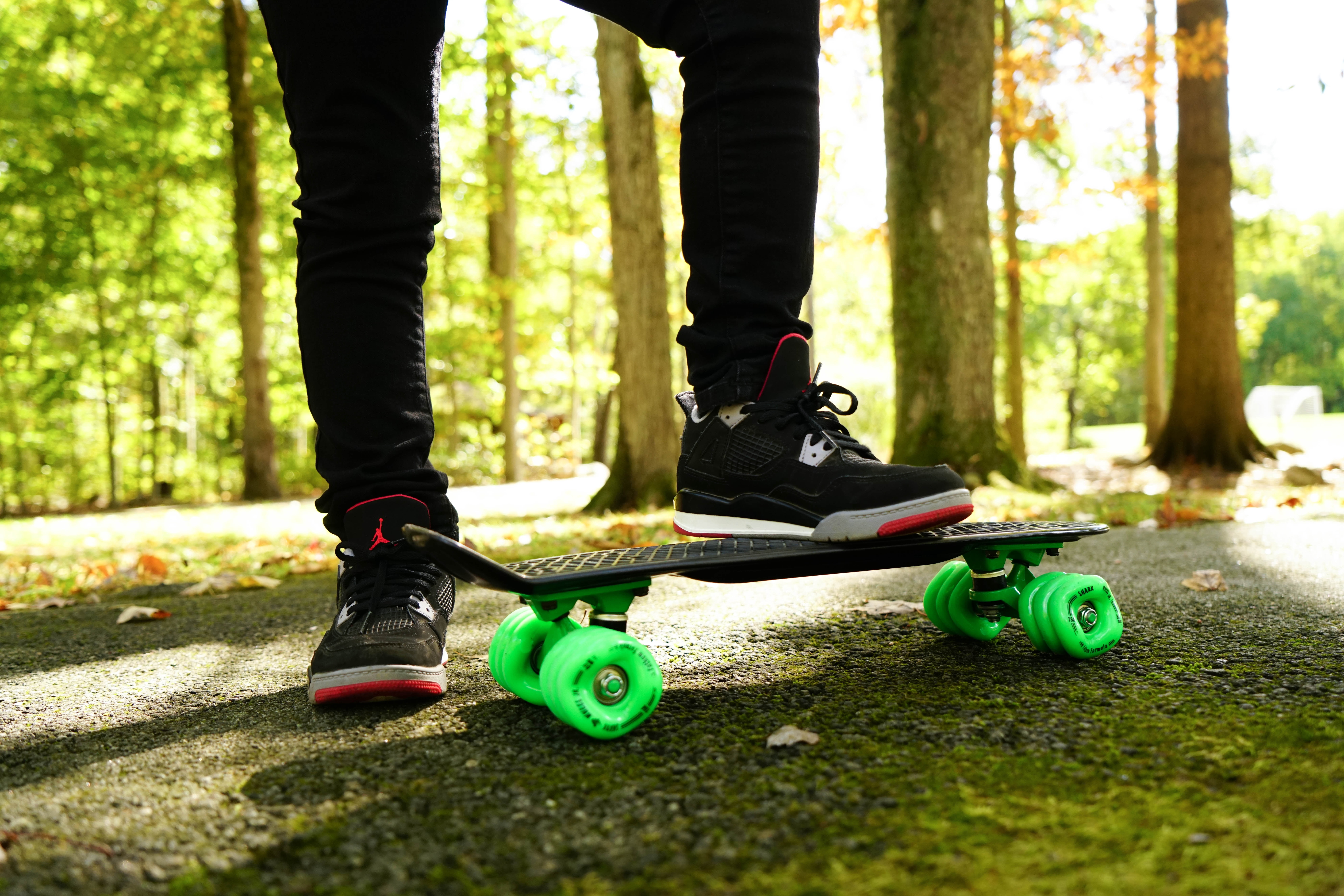 KaZAM Shark Wheel Skateboard, Black/Green