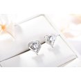 thumbnail image 3 of Pendientes de Plata de Ley 925 YONGSHENG para Mujer Forma de Corazón Caja de Regalo, 3 of 5