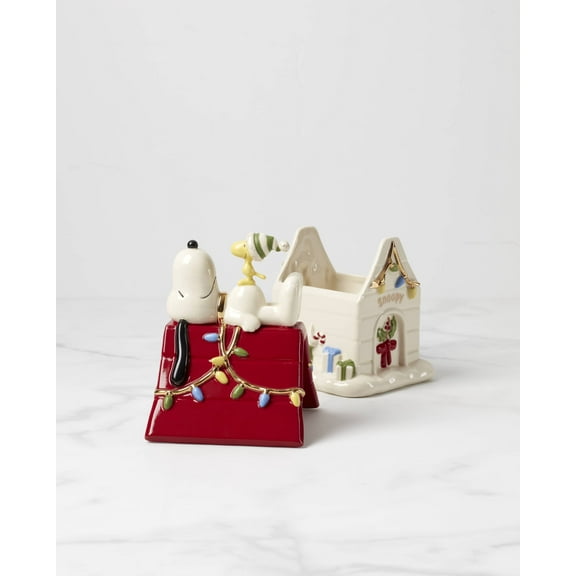 Lenox Snoopy Christmas Covered Candy Dish