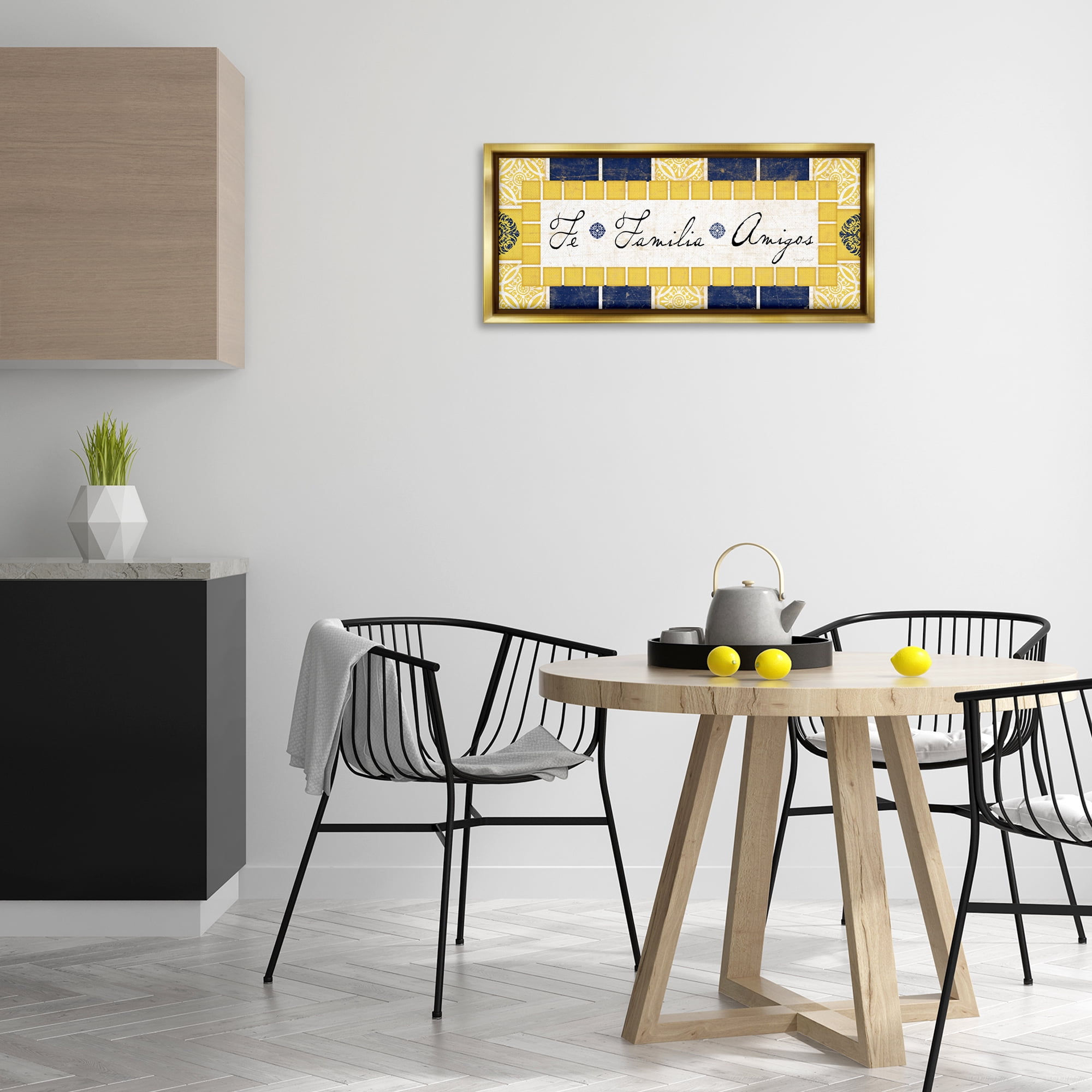 Stupell Industries Fe, Familia y Amigos Inspirational Quotes & Sayings Painting Gold Floater Framed Art Print Wall Art, 31 x 14