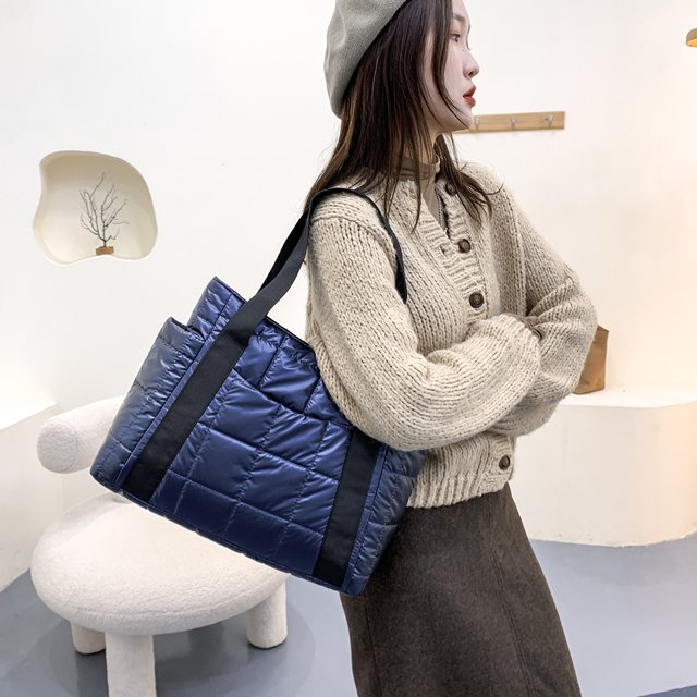 Bolsa Bolso de hombro a cuadros acolchado a la moda, bolsos de compras de nailon para mujer (azul) JShteea Para Estrenar