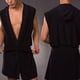 thumbnail image 4 of Albornoz sedoso para hombre Minnieouse con capucha sin mangas Negro S M L XL, 4 of 5