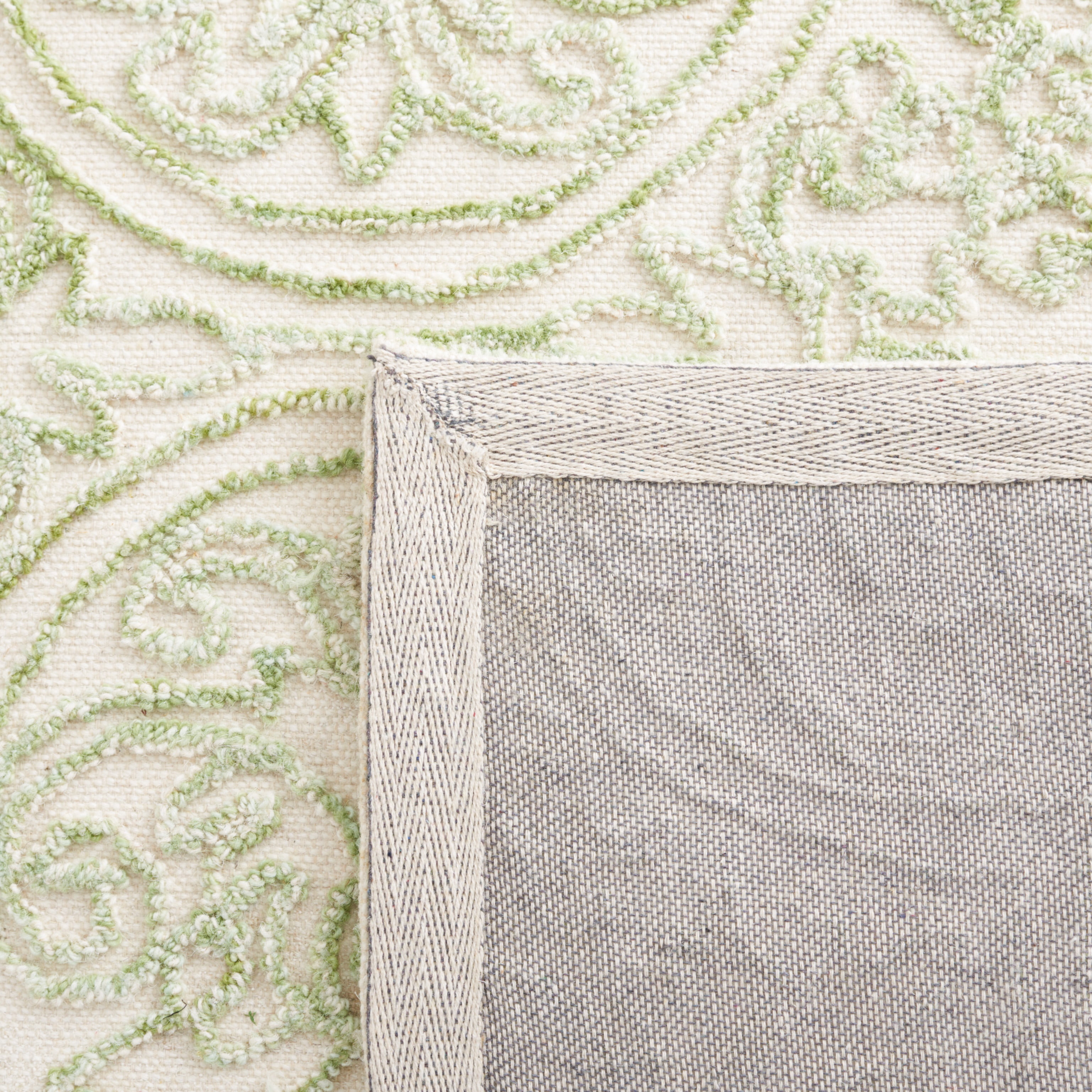 SAFAVIEH Martha Stewart Trace Floral Runner Rug, Ivory/Green, 2'3" x 8'