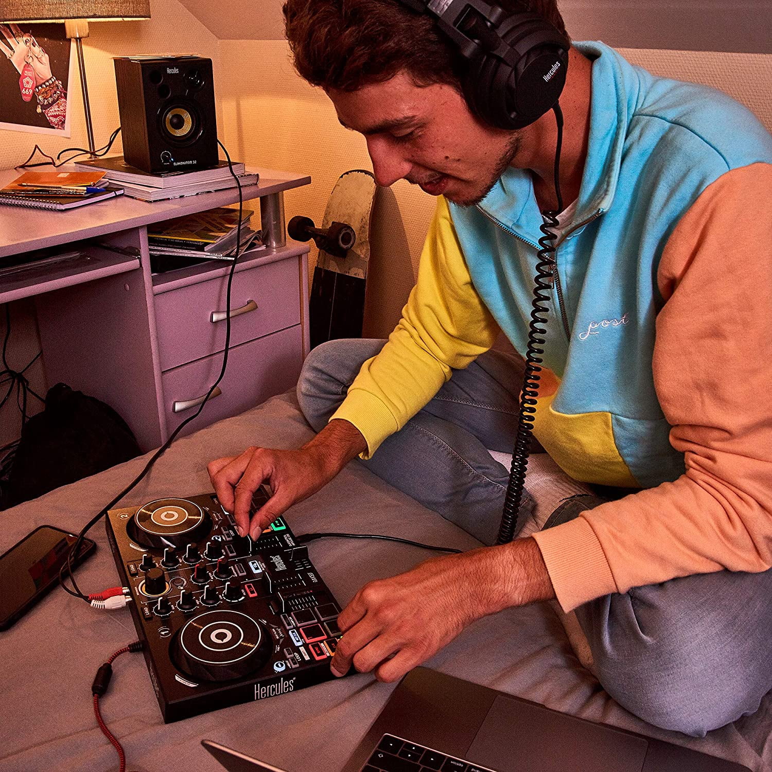 Hercules DJ Learning Kit: DJControl InPulse 200 Controller, 15W Monitor Speakers, Sound-Isolating Headphones – Perfect for Aspiring DJs - 2 Decks Included High-quality Components for Great Experience
