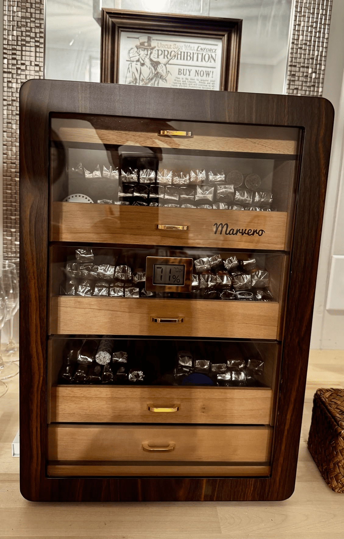 Marvero 300 Count Cigar Humidor, Spanish Cedar Interior, Digital Hygrometer, Walnut Finish