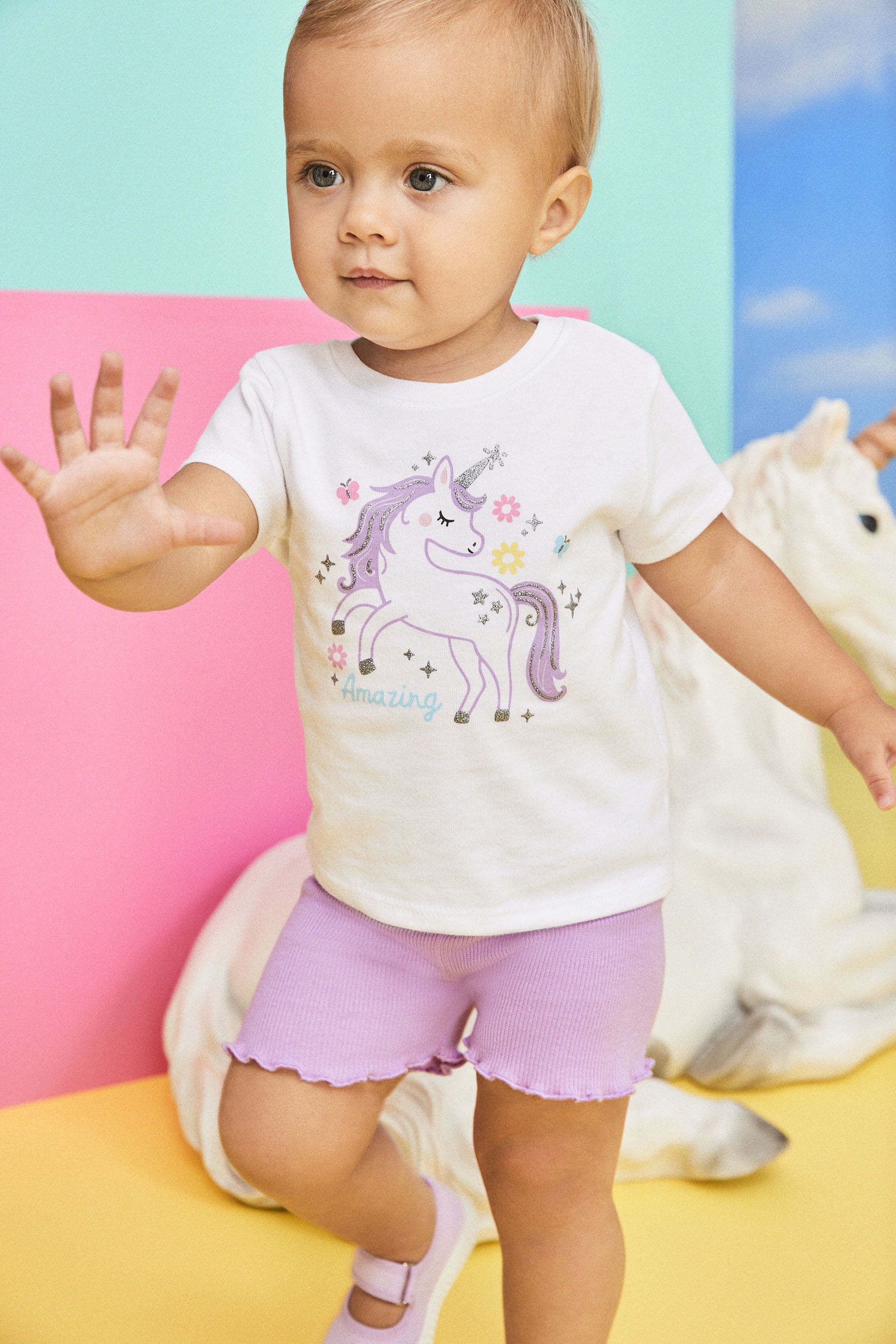 Garanimals Baby Girl Graphic T-Shirt with Short Sleeves, Sizes 0M-24M