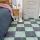 thumbnail image 4 of Juego de 12 alfombrillas de espuma con forma de rompecabezas de felpa: cuadrados de alfombra entrelazados suaves para una comodidad antideslizante y protección en cualquier habitación., 4 of 5