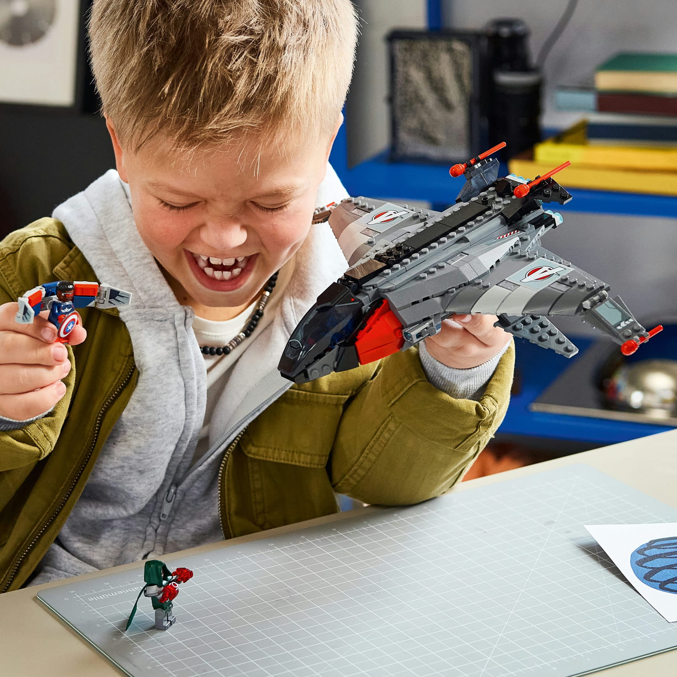 LEGO Marvel Avengers: Doomsday Quinjet - Building Toy for Boys & Girls, Ages 9+ - Super Hero Marvel Toys for Kids - Includes Movie Character Minifigures - Gift for Fans - 76347