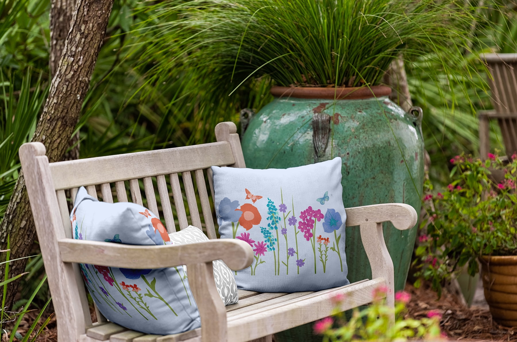 Simply Daisy 20" x 20" Little Garden Indoor/Outdoor Throw Pillow, Peri (1 count)