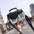 thumbnail image 5 of Black Bolso de moda para mujer, bolso de hombro de cuero de Pu con patrón de Piano, bolso cruzado pequeño para niñas, 5 of 5