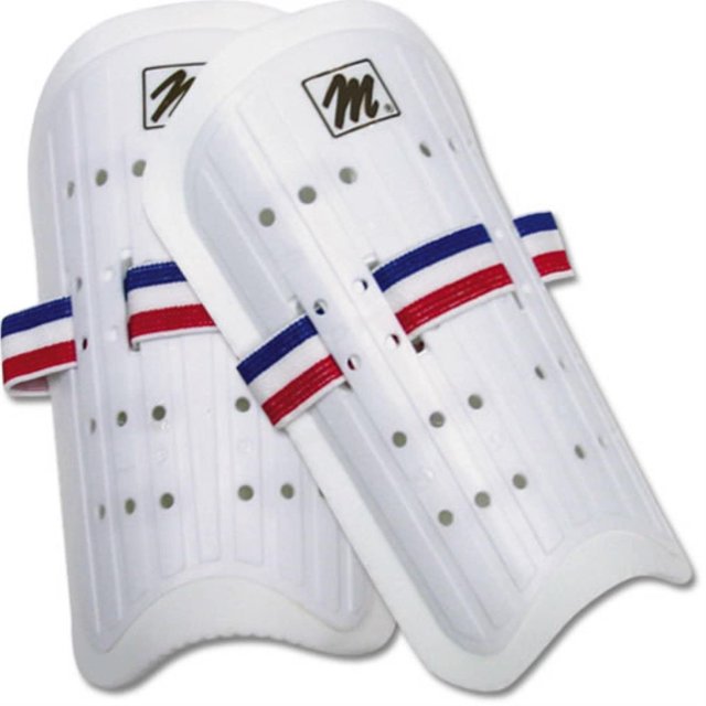 Shin Guards MacGregor Youth con respaldo de espuma de plástico de 18 cm