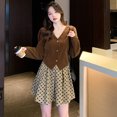 thumbnail image 3 of Traje de falda plisada de dos piezas con temperamento de tiro, 3 of 5