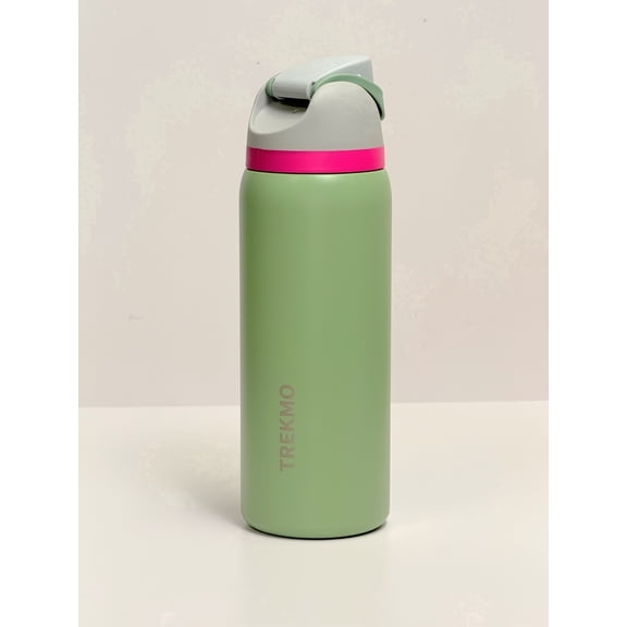 TREKMO 32oz Sipdrink Green Insulated Stainless Steel Water Bottle with Silicone boot, Straw Brush and extra Stainless steel straw (GREEN)