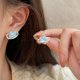thumbnail image 4 of Pendientes de estrella dulce de cinco puntas con diseño de océano azul, pendientes de botón para niña con cielo estrellado de hielo, 4 of 5