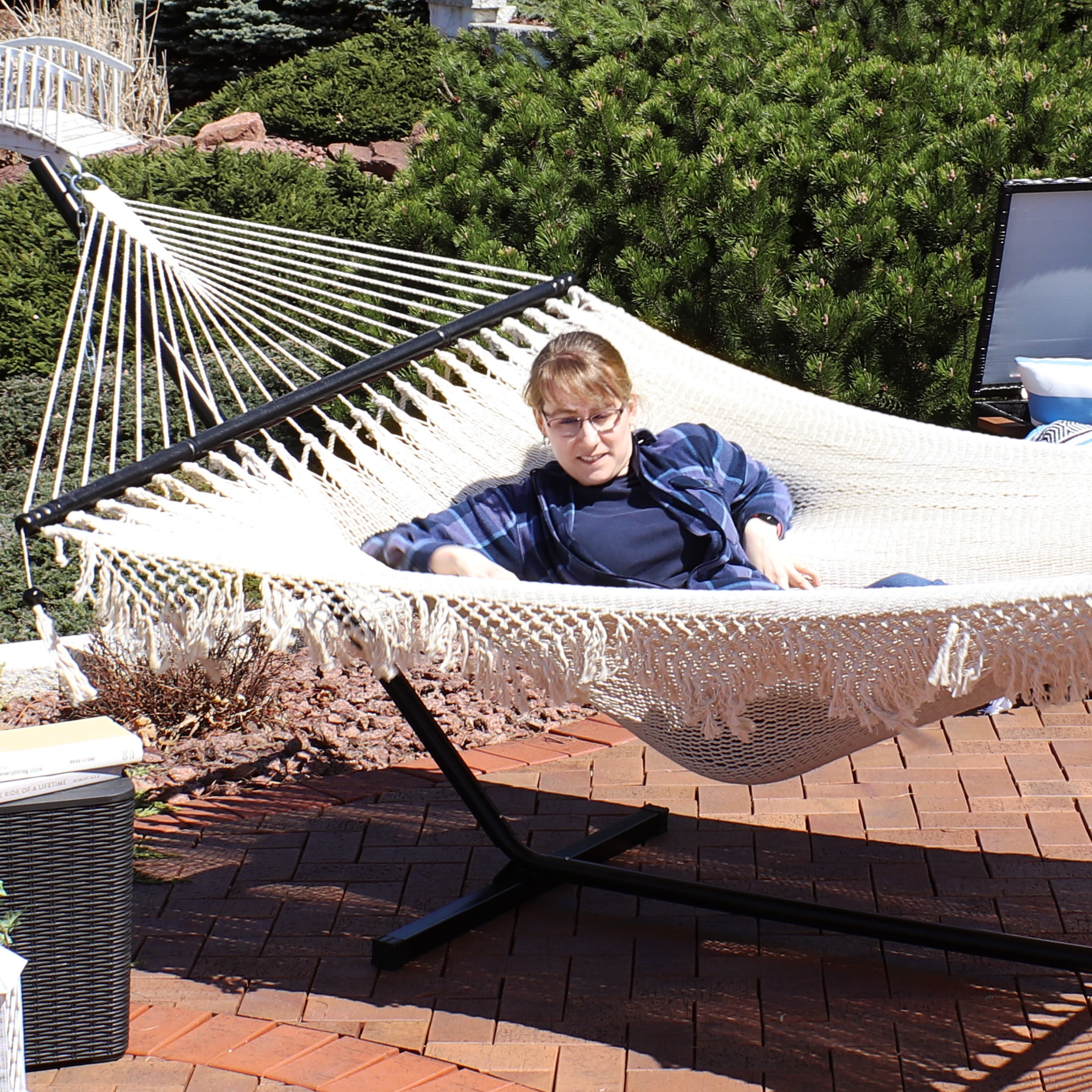 Sunnydaze 2-Person Woven Polyester Spreader Bar Hammock, 600 lb Capacity - Lagoon Stripes