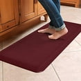 thumbnail image 5 of Gelpro Superficie Resistente A Las Manchas Con Núcleo De Espuma Ergonómica De 3/4 De Espesor Para La Salud Y El Bienestar 20""X48"" Grano De Cuero Arándano, 5 of 5