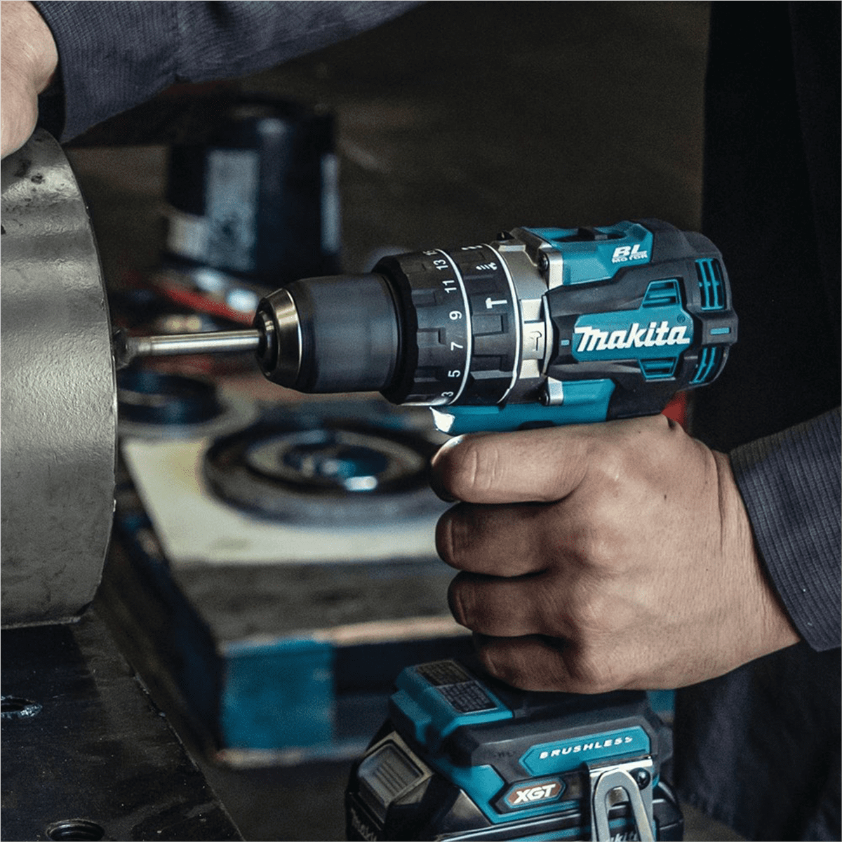 Makita 40V max XGT&reg; Compact Brushless Cordless 1/2" Hammer Driver-Drill Kit (2.5Ah)