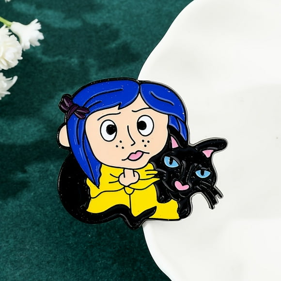 Broche Anime Coraline & the Secret Door : Épingle en Émail Funky d'Halloween avec Matériau en Alliage de Zinc et Motif d'Insigne de Pièce