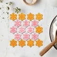 thumbnail image 1 of Moldes de caramelo de nieve navideños, juego de nueve piezas para hornear dulces en casa., 1 of 6