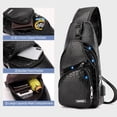 thumbnail image 3 of Mochila bandolera de piel para hombre con puerto USB, 3 of 8