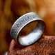thumbnail image 5 of Anillo de acero inoxidable con nudo celta para hombre, anillo de acero de titanio con letras simples a la moda, 5 of 5