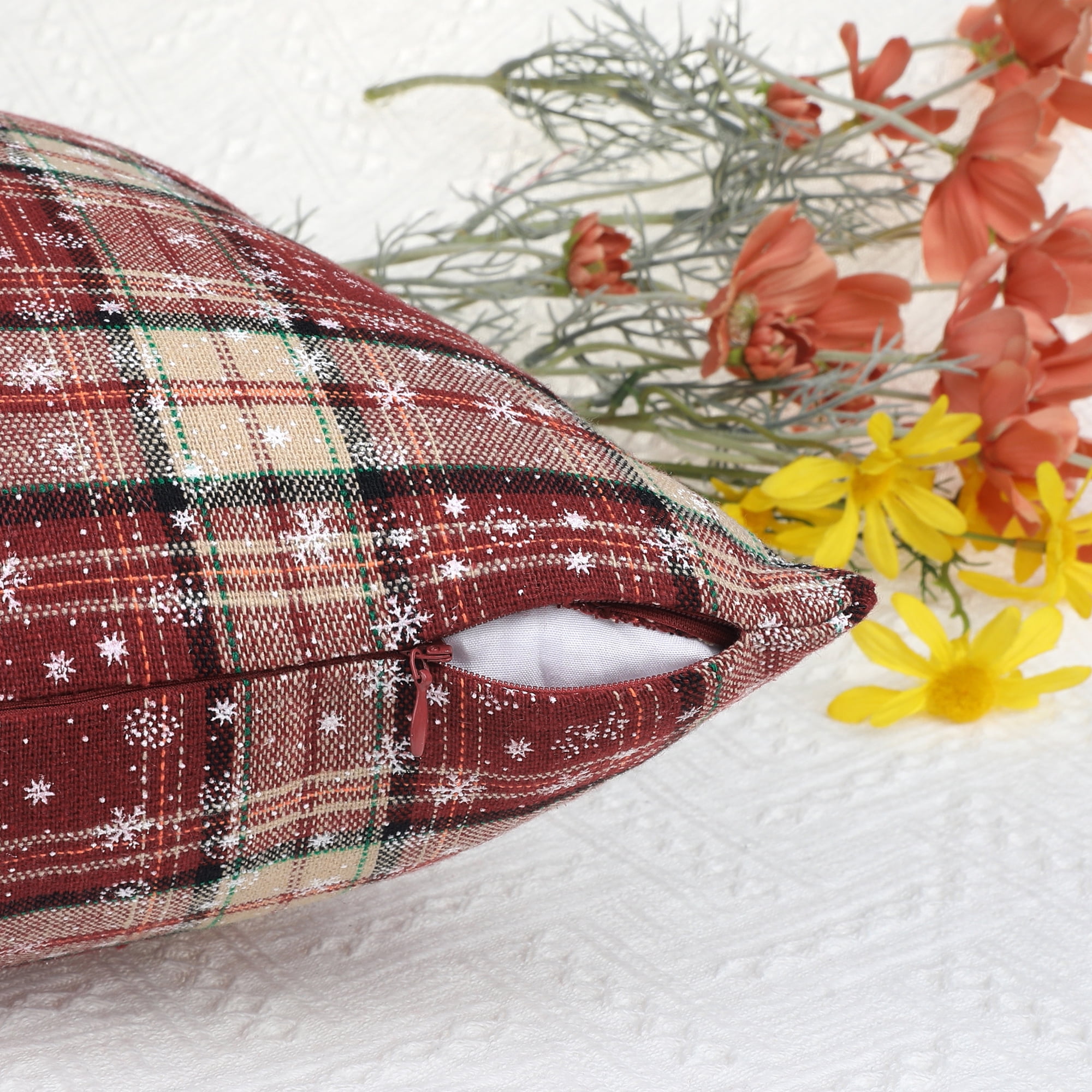 Unique Bargains Festive Plaid Snowflake Decorative Throw Pillow Covers Set of 2 for Home Red Snowflake 18" x 18"
