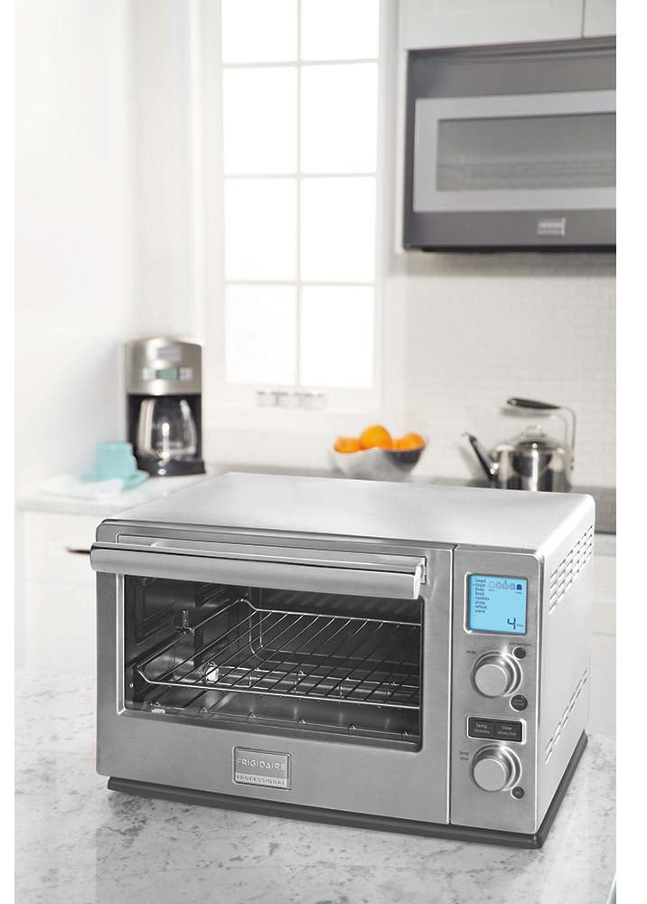 Frigidaire Professional 6-Slice Infrared Convection Toaster Oven, Stainless  Steel for Sale in Queens, NY - OfferUp