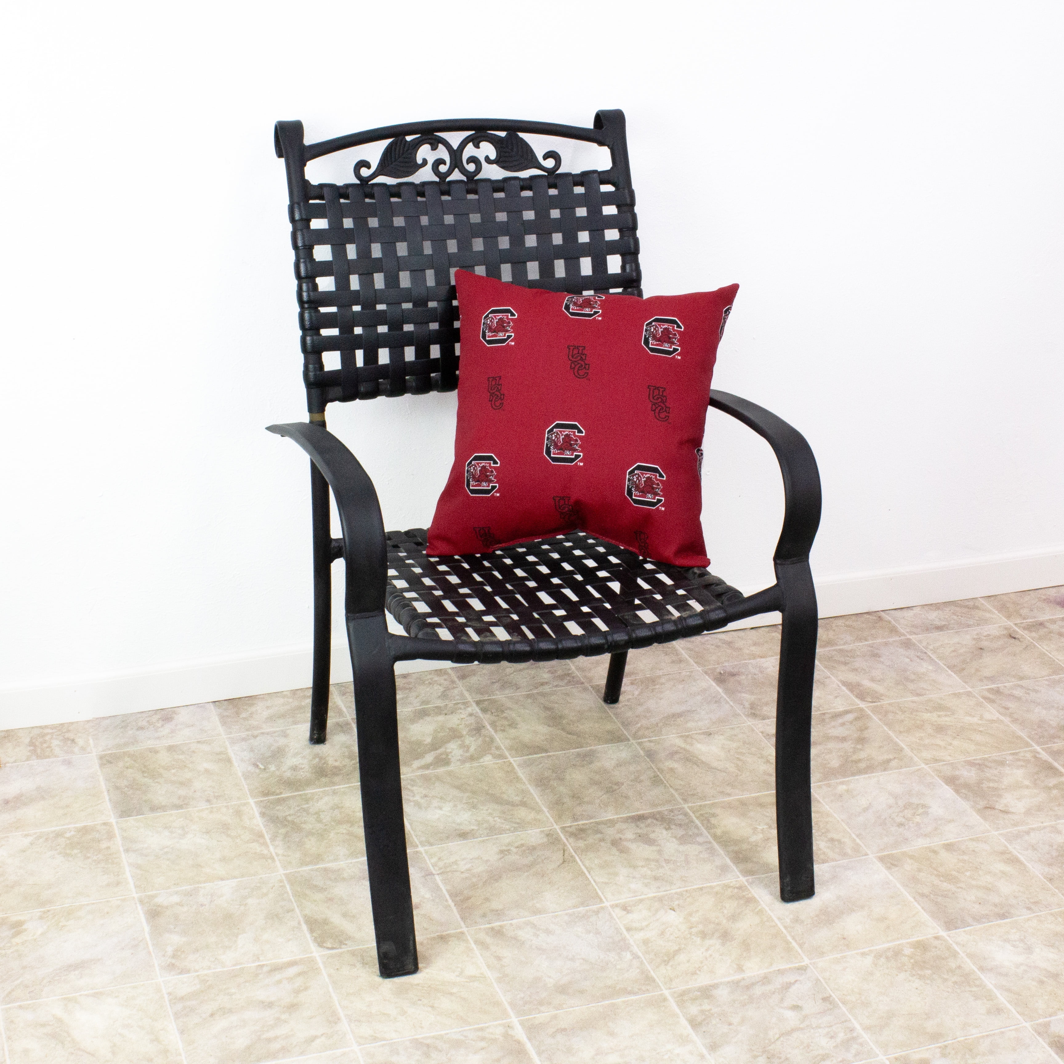 South Carolina Gamecocks College Covers Indoor or Outdoor Decorative Pillow Pair, 16 in x 16 in