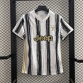 thumbnail image 1 of Camiseta Clásica De Verano Blanca De Local De La Juventus 2021 De Manga CortaXL, 1 of 2