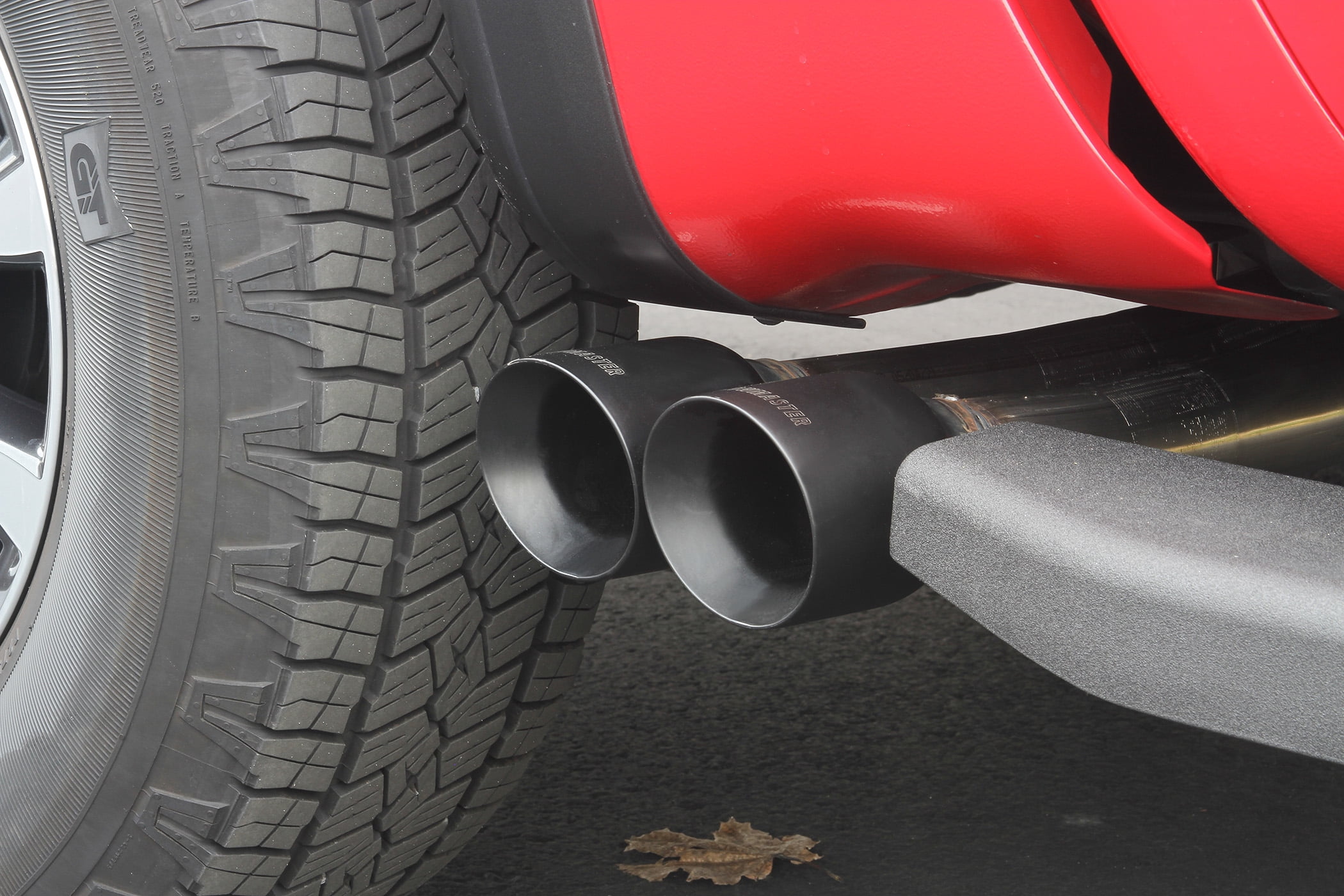 Flowmaster 718105 FlowFX Cat-Back Exhaust System - Stainless - Dual Same Side Exit