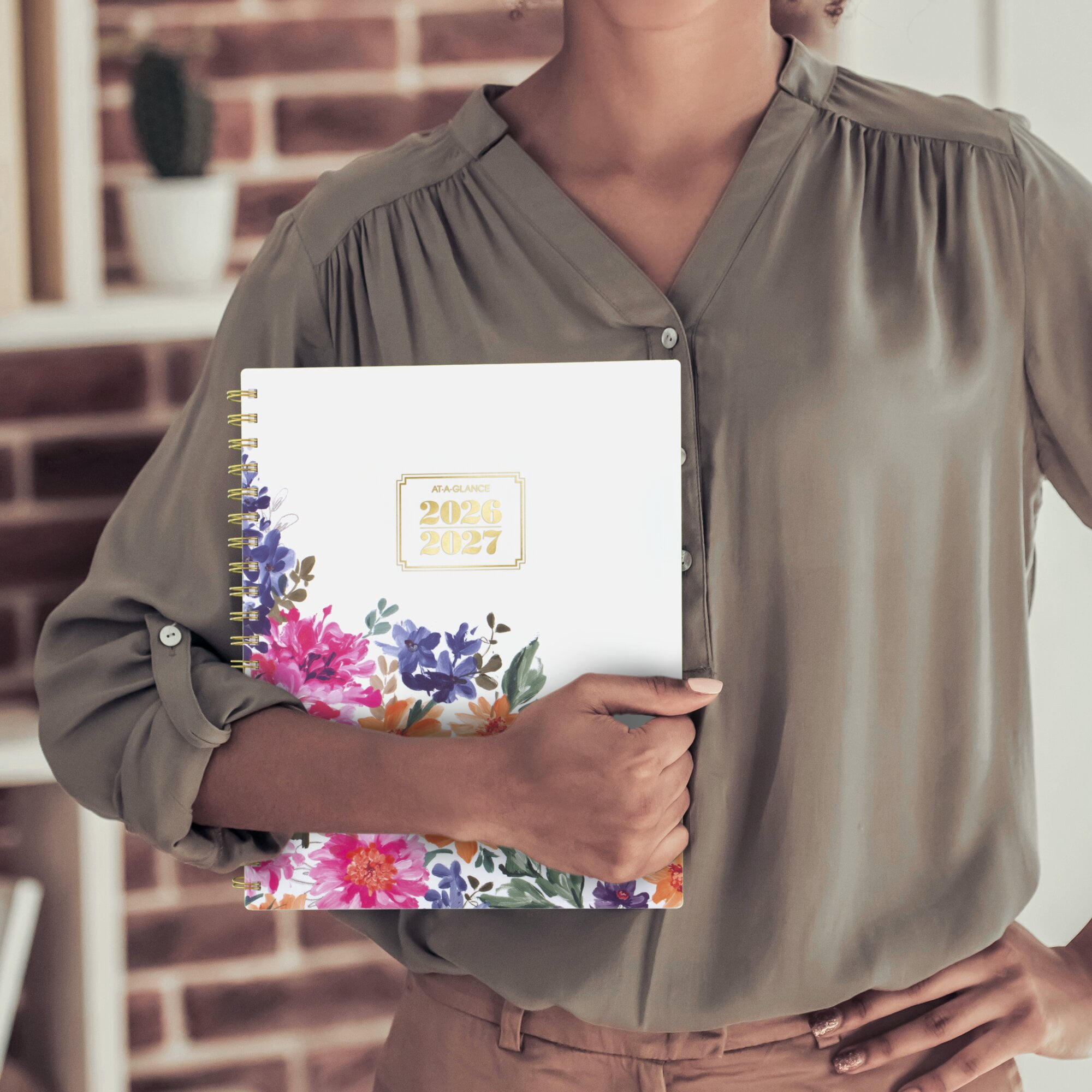 AT-A-GLANCE BADGE Academic 2026-2027 Weekly Monthly Planner Floral Large 8 12 x