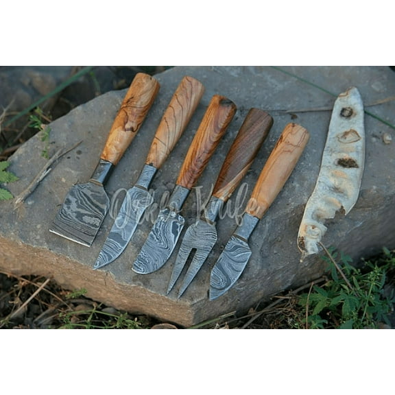 Damascus Cheese Knife Set of 5 - Sharp Blade and Stainless Steel - Daily Kitchen Use Knife Set
