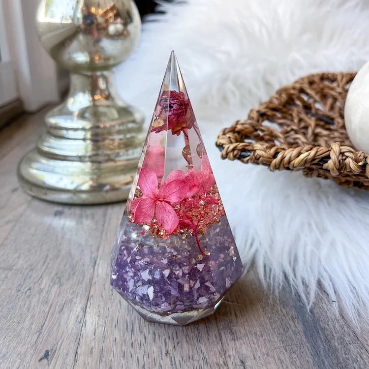 Alumilite Amazing Floral Preservation Resin 32 oz, 1:1 Polyaspartic Casting Resin for Dried Flowers, Wedding Bouquet & Memorial Keepsakes, UV Resistant, No Heat Required, Crystal Clear Finish