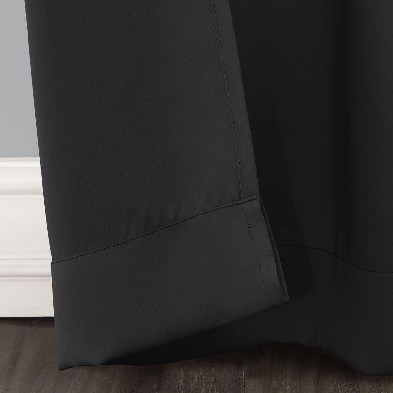 Sun Zero 6006037 80 x 84 in. Norwich Black Blackout Curtains