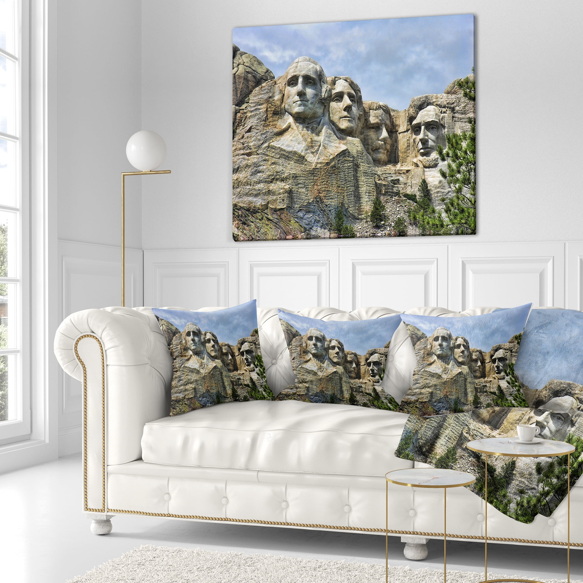 Designart Mount Rushmore South Dakota - Landscape Photography Throw Pillow - 16x16