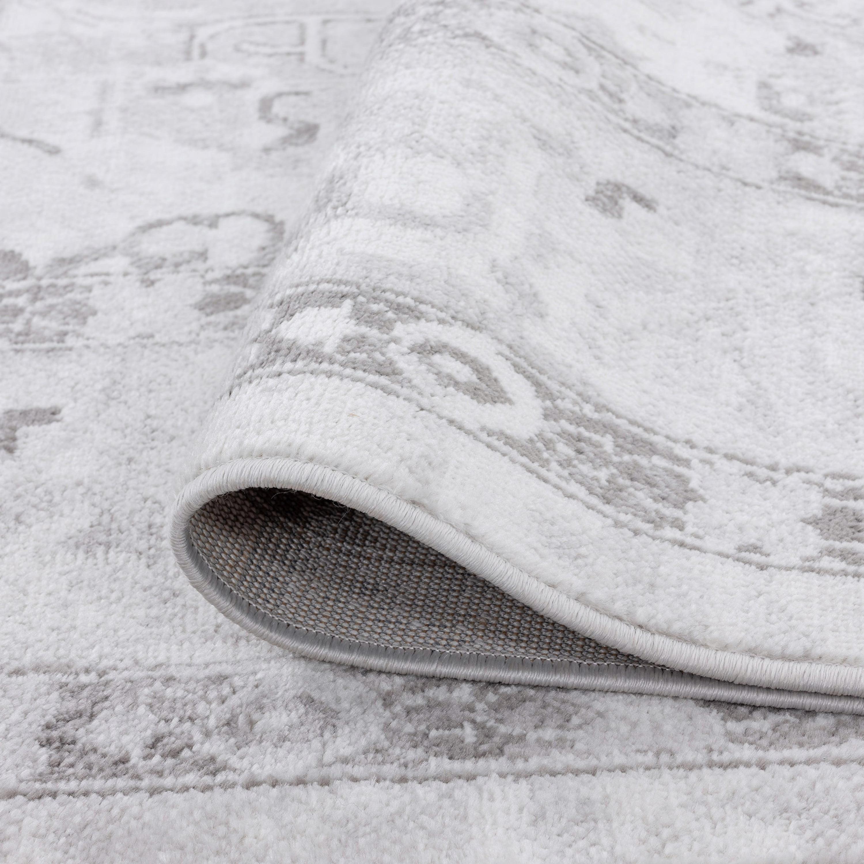 Traditional 4x6 Area Rug (4' x 5'3'') Oriental Gray Indoor Rectangle Easy to Clean