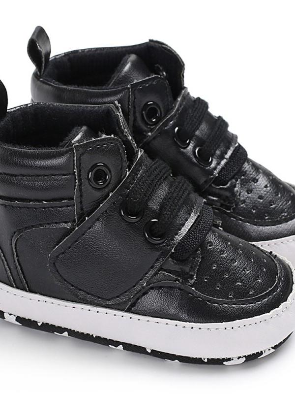 soft bottom nikes for infants