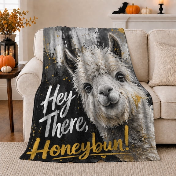 Rustic Artistic Llama Cheerful Hey There Honeybun Text, Dramatic Rustic Scene, Warm Flannel Blanket for Ranch House and Living Room, Animal Lovers Birthday Gift, Rustic Home Decor