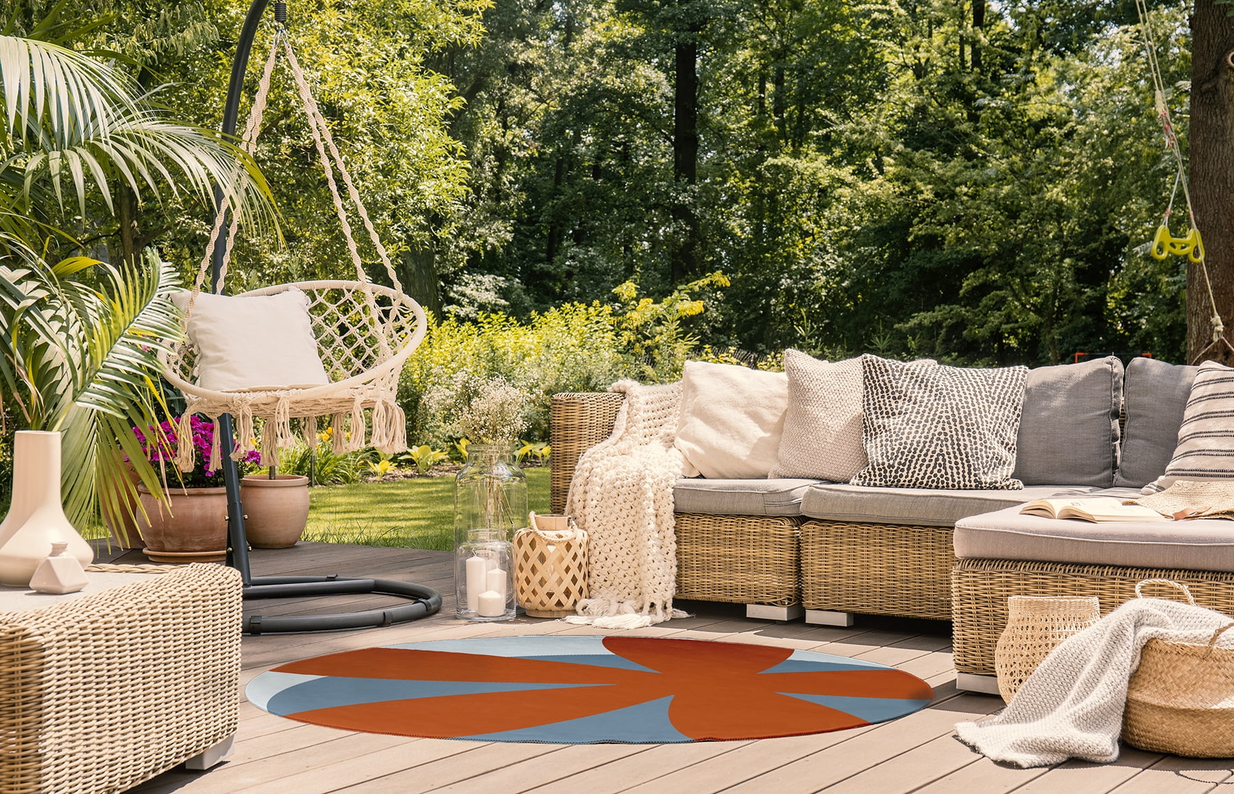 5' Round Simply Daisy Bold Flower Modern & Contemporary Chenille Area Rug, Perfect Orange